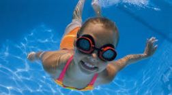 آموزش تضمینی شنا ویژه بانوان و کودکان